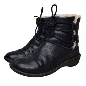UGG Caspia Black Leather Faux Fur Low Heel Lace Up Winter Boots Sz 7